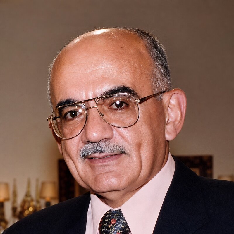 Dr. Monek Guz